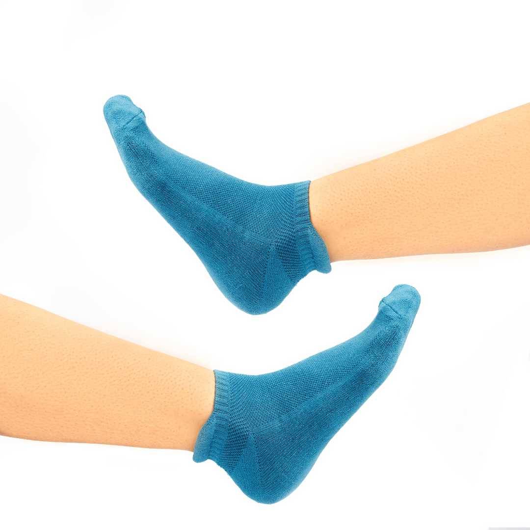 Light Blue Bamboo Performance Socks Odour Free- Pair of 3