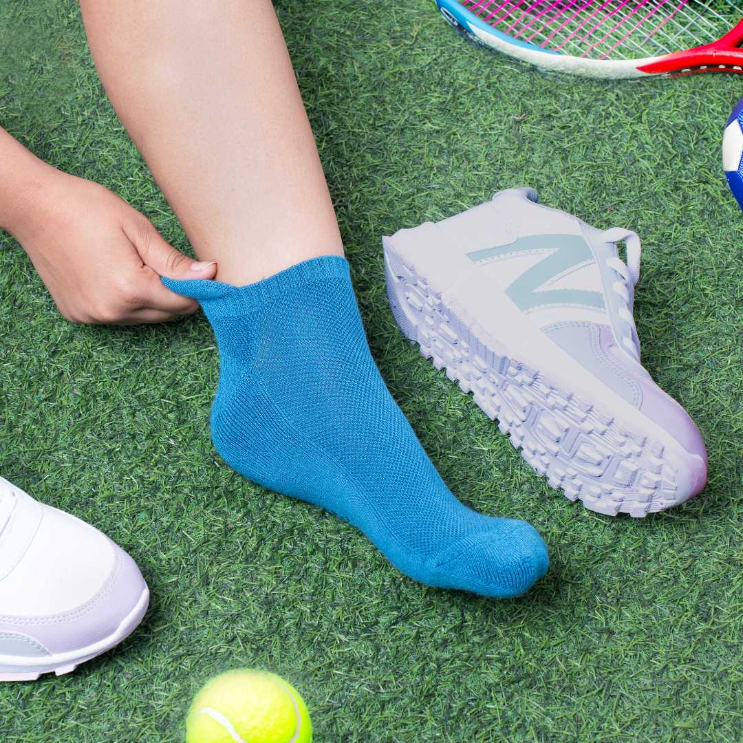 Light Blue Bamboo Performance Socks Odour Free- Pair of 3